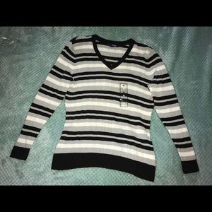 Women’s Black and White and Grey Sweater!